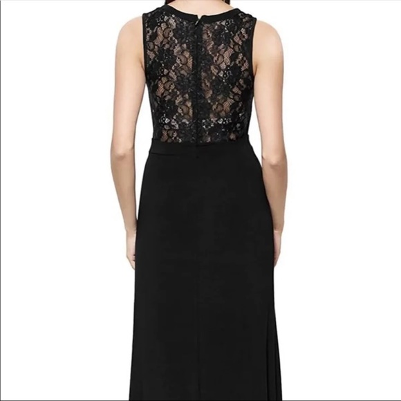 Black lace evening gown - Picture 2 of 2